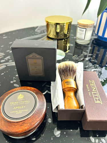 Truefitt hill apsley - apsley, shaving